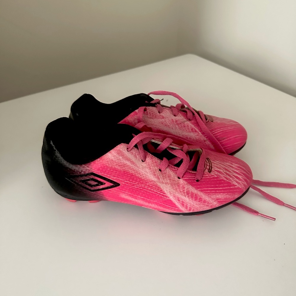 Youth Umbro Soccer Cleats
